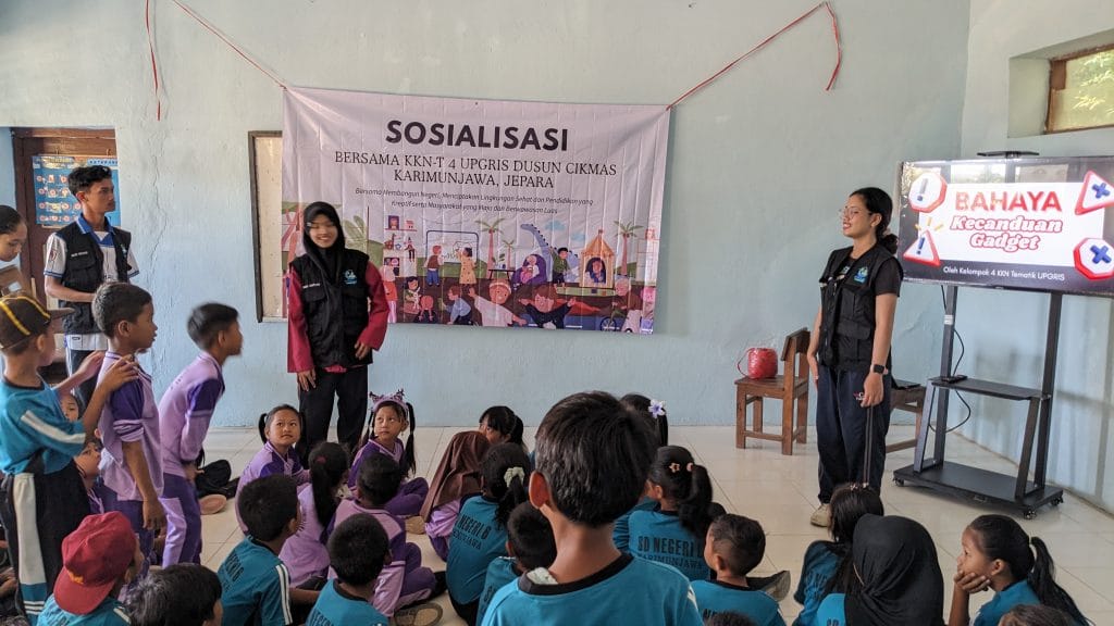 pxl 20250816 003536084